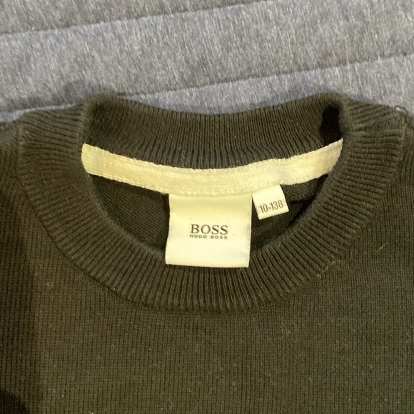 Boys Hugo Boss sweater - Picture 4 of 5